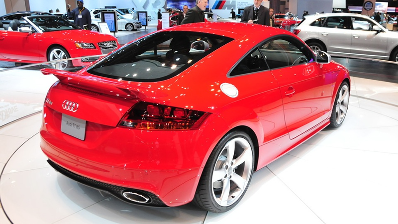 Illustration for article titled Audi TT-RS comes in from the Chicago cold